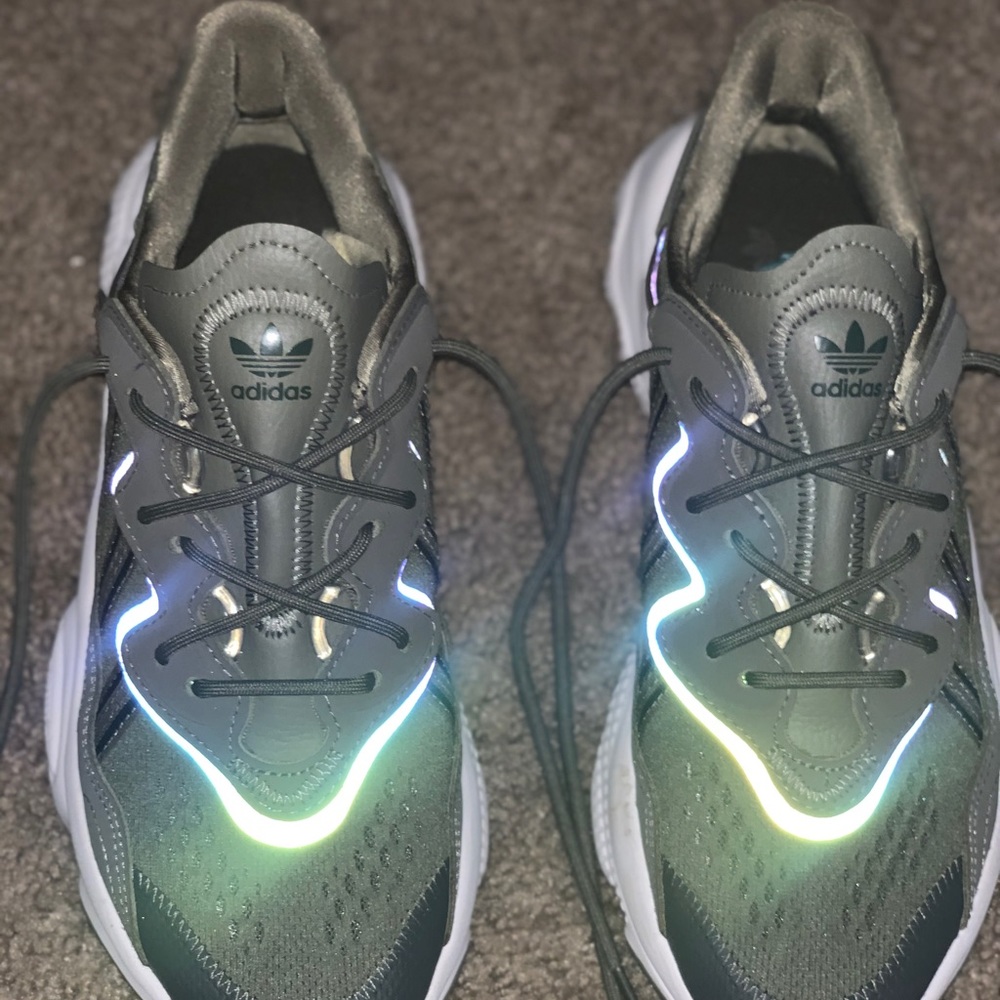 BRAND NEW GREEN OZWEEGO  ADIDAS